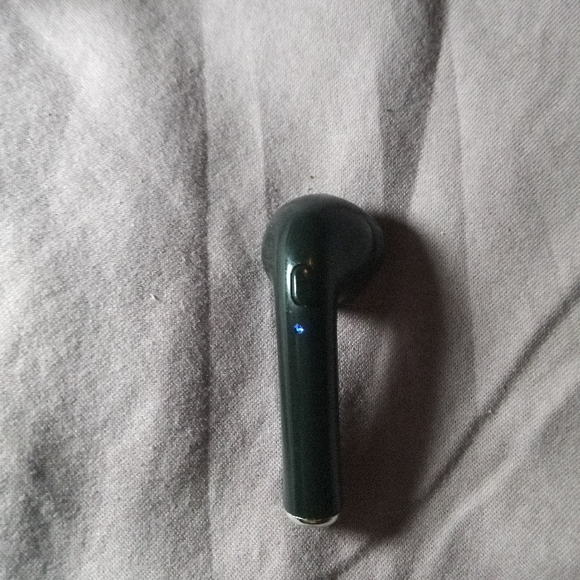 Wireless Earbud in Dark Green - Picture 3 of 9